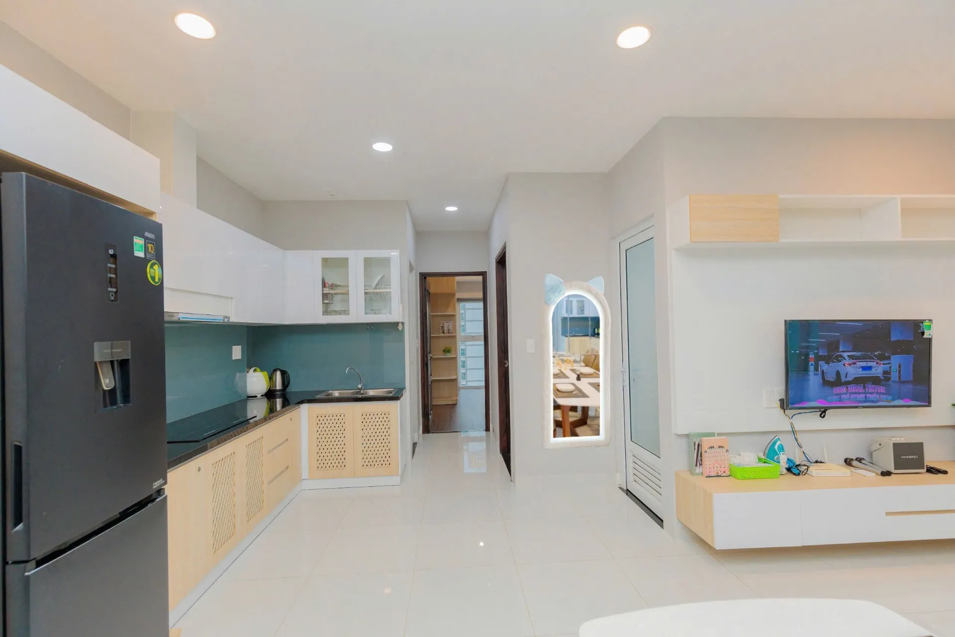 Góc nhìn từ ban công đón gió biển mát lành — Căn Hộ 1402 Chung cư Mermaid Seaview