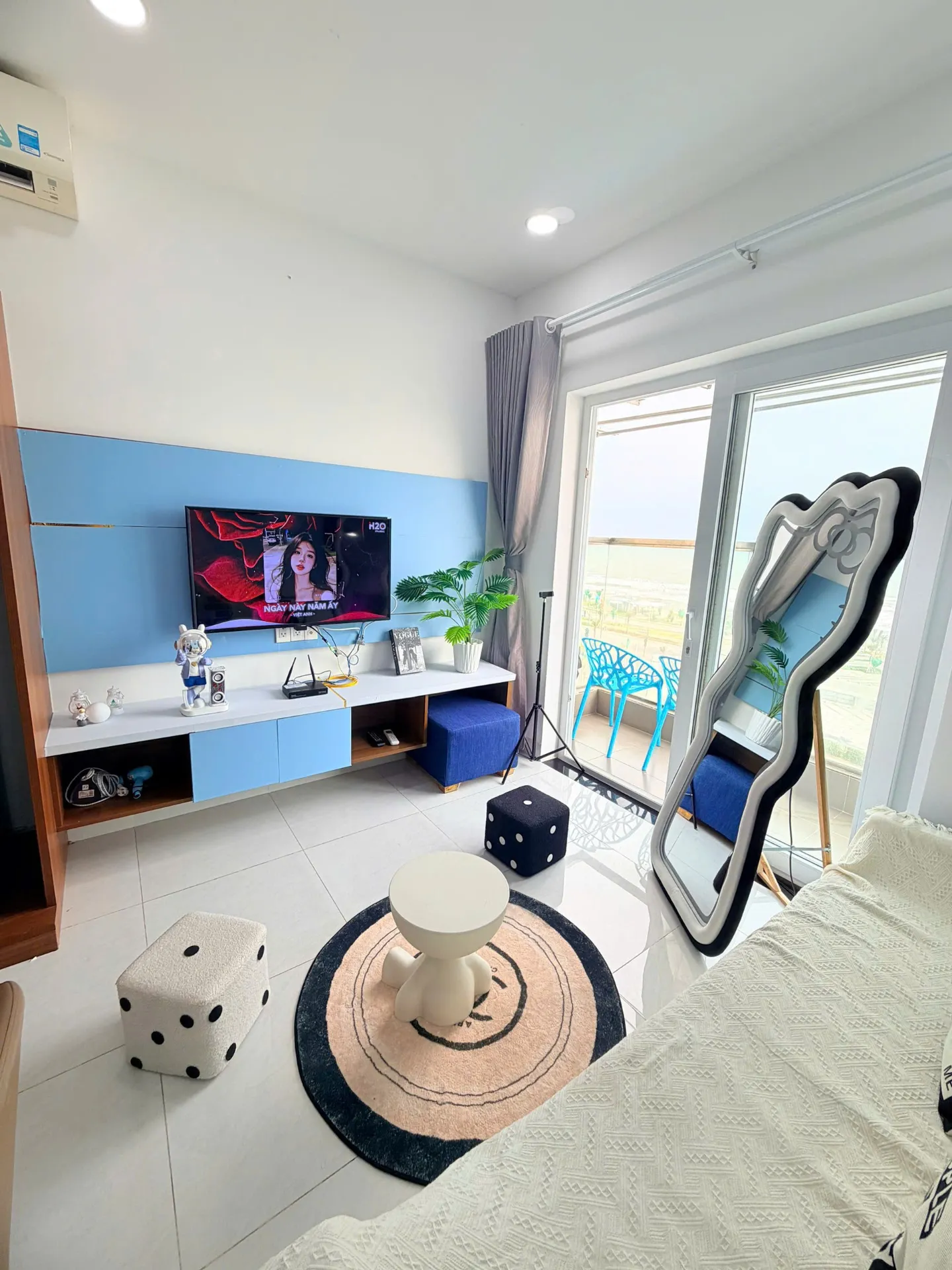 Góc nghỉ ngơi thư giãn và làm việc yên tĩnh — Căn Hộ 905