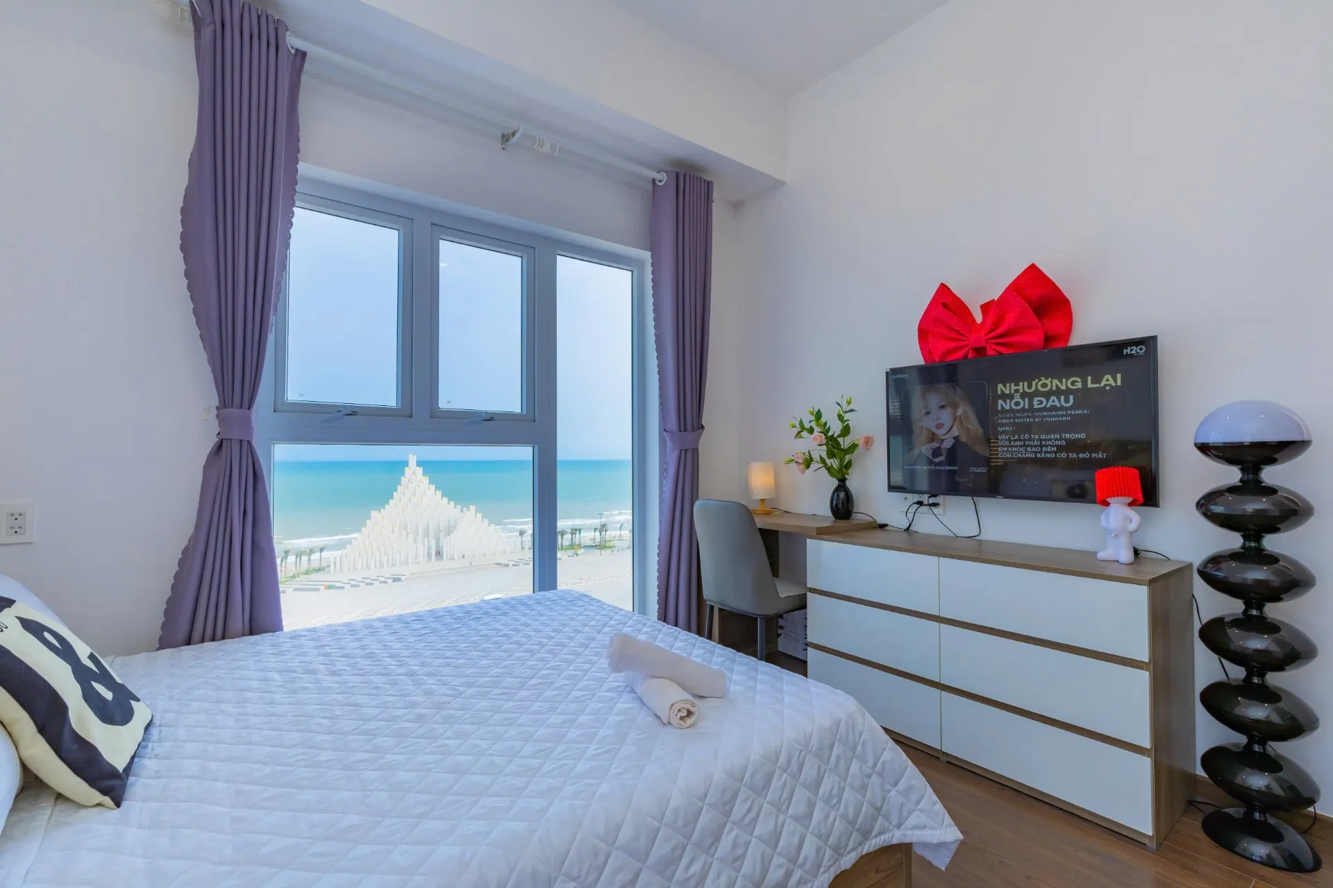 Góc chụp tổng thể không gian nghỉ dưỡng ấm cúng — Căn Hộ 1003 (Chung cư Mermaid Seaview)