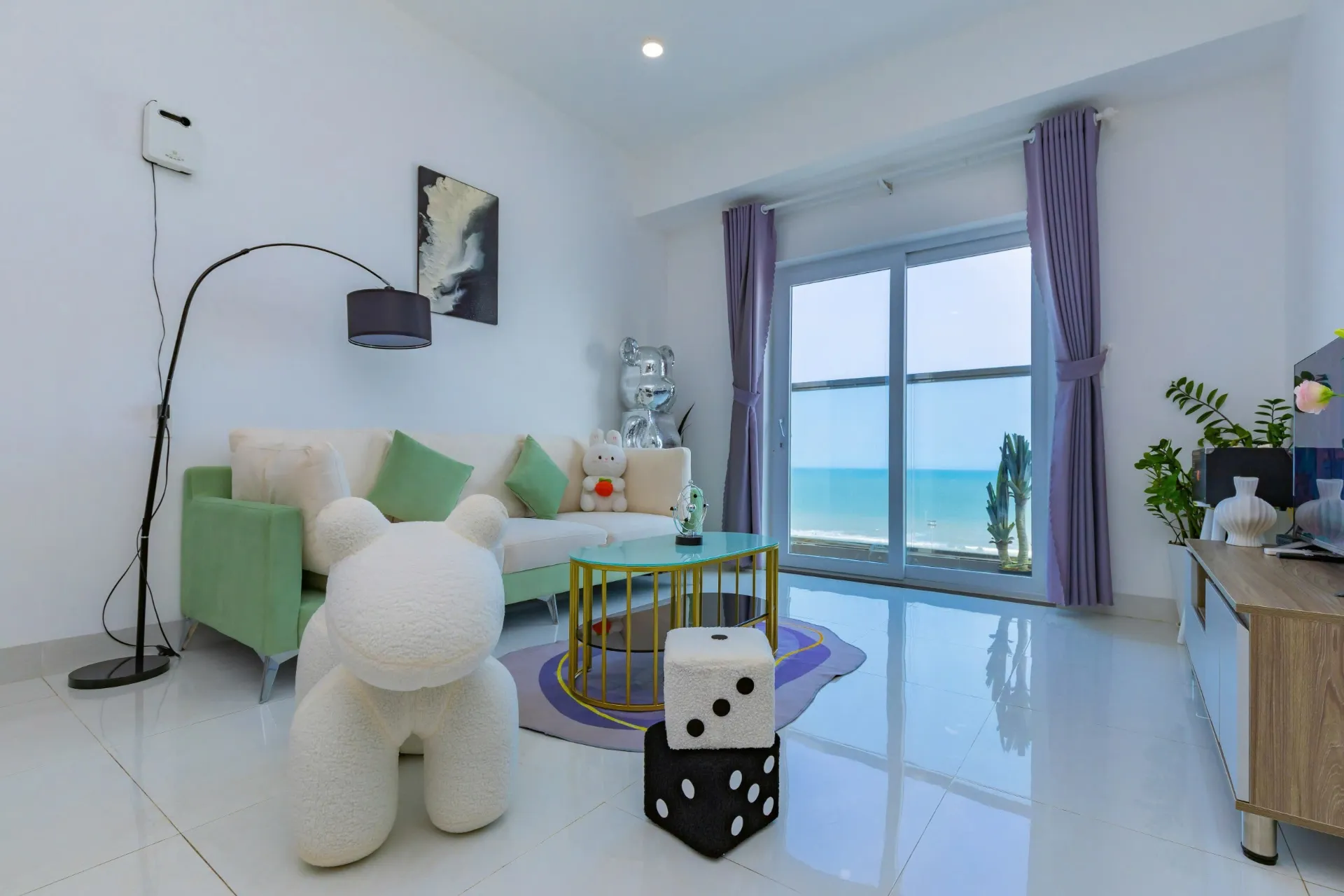Góc nhìn từ ban công đón gió biển mát lành — Căn Hộ 1003 Chung cư Mermaid Seaview
