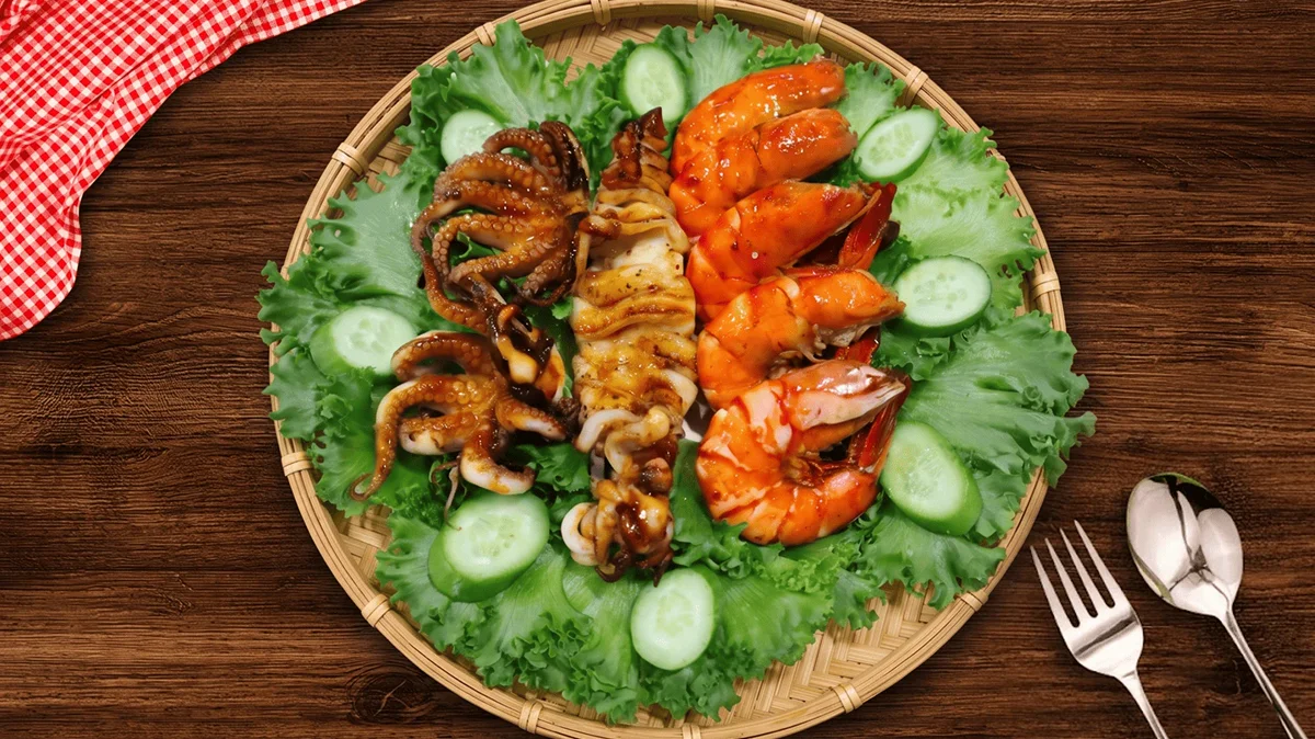 Top 8 Quán Hải Sản Tươi Ngon, Giá Dân Địa Phương Gần Bãi Sau